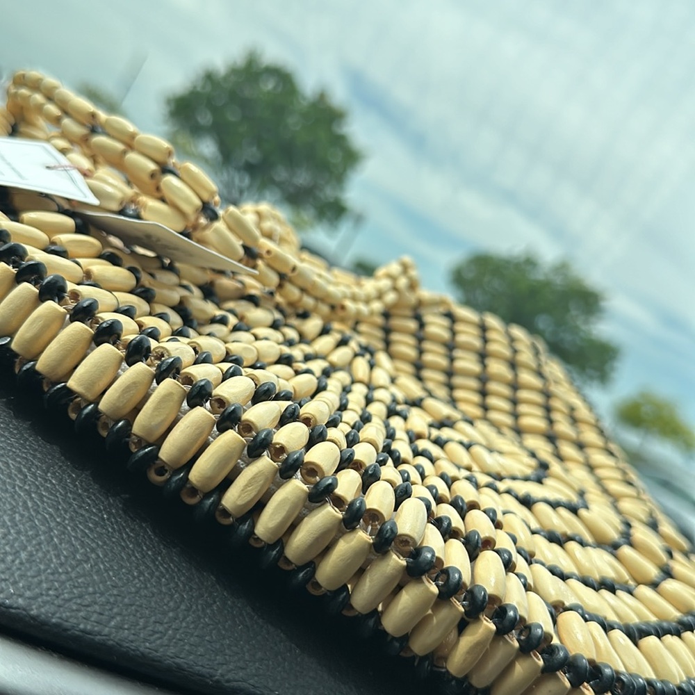 Chic Black/Tan Vacation Stylish Shoulder Bag with Woden Beaded Design - Picture 6 of 6